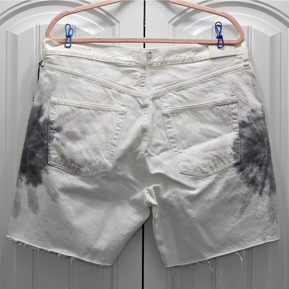 Edwin, Womens shorts In light off white. NWT-Size 32🔥🔥 - Picture 11 of 13